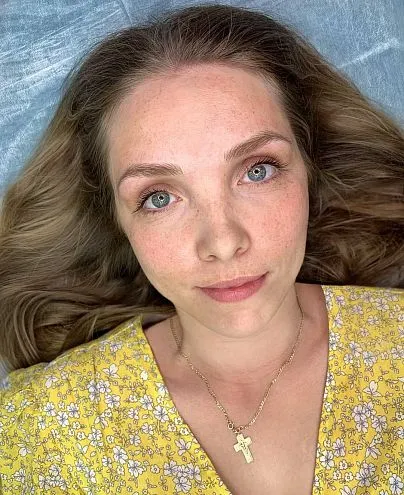 Пигмент для бровей #103 Каштан